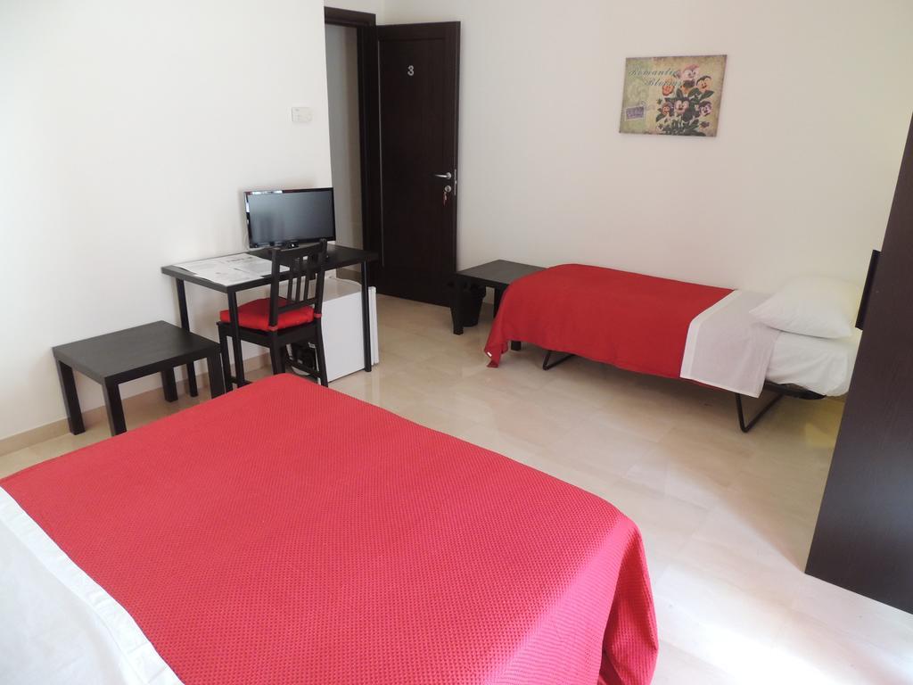 Domus Taranto Unica Sede Hotel Værelse billede