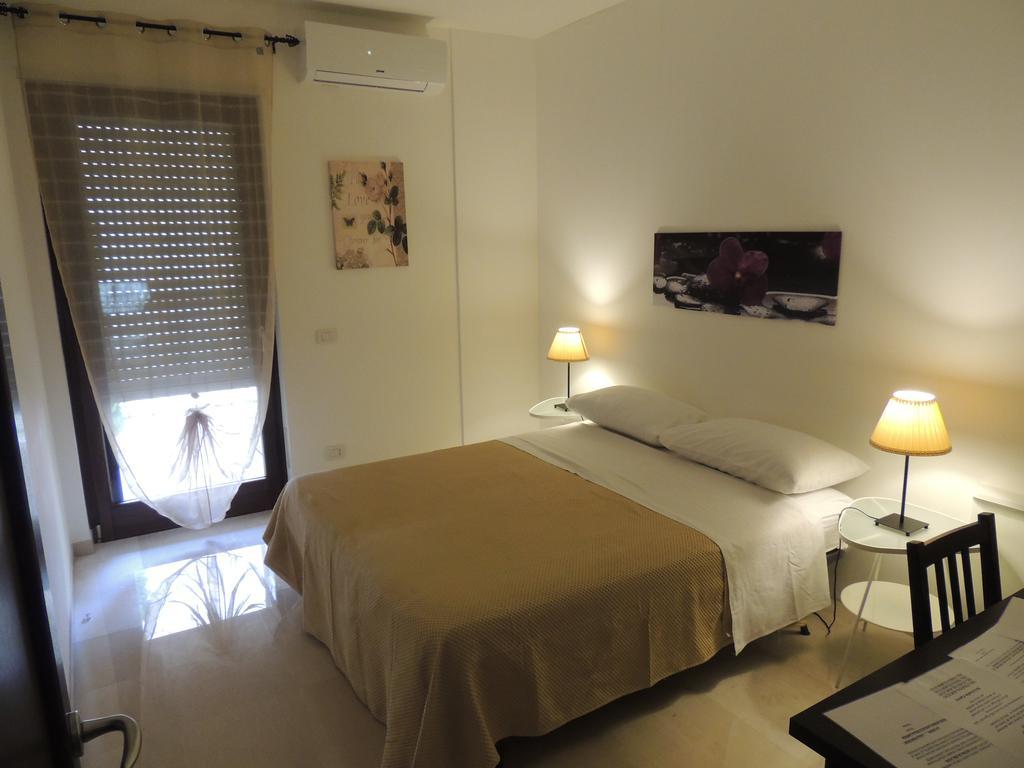 Domus Taranto Unica Sede Hotel Værelse billede