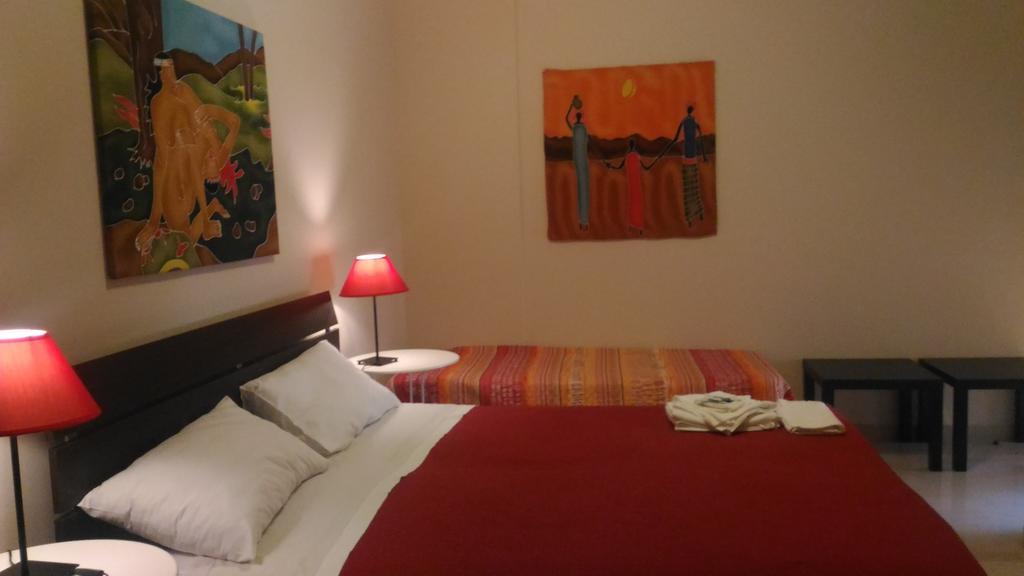 Domus Taranto Unica Sede Hotel Eksteriør billede