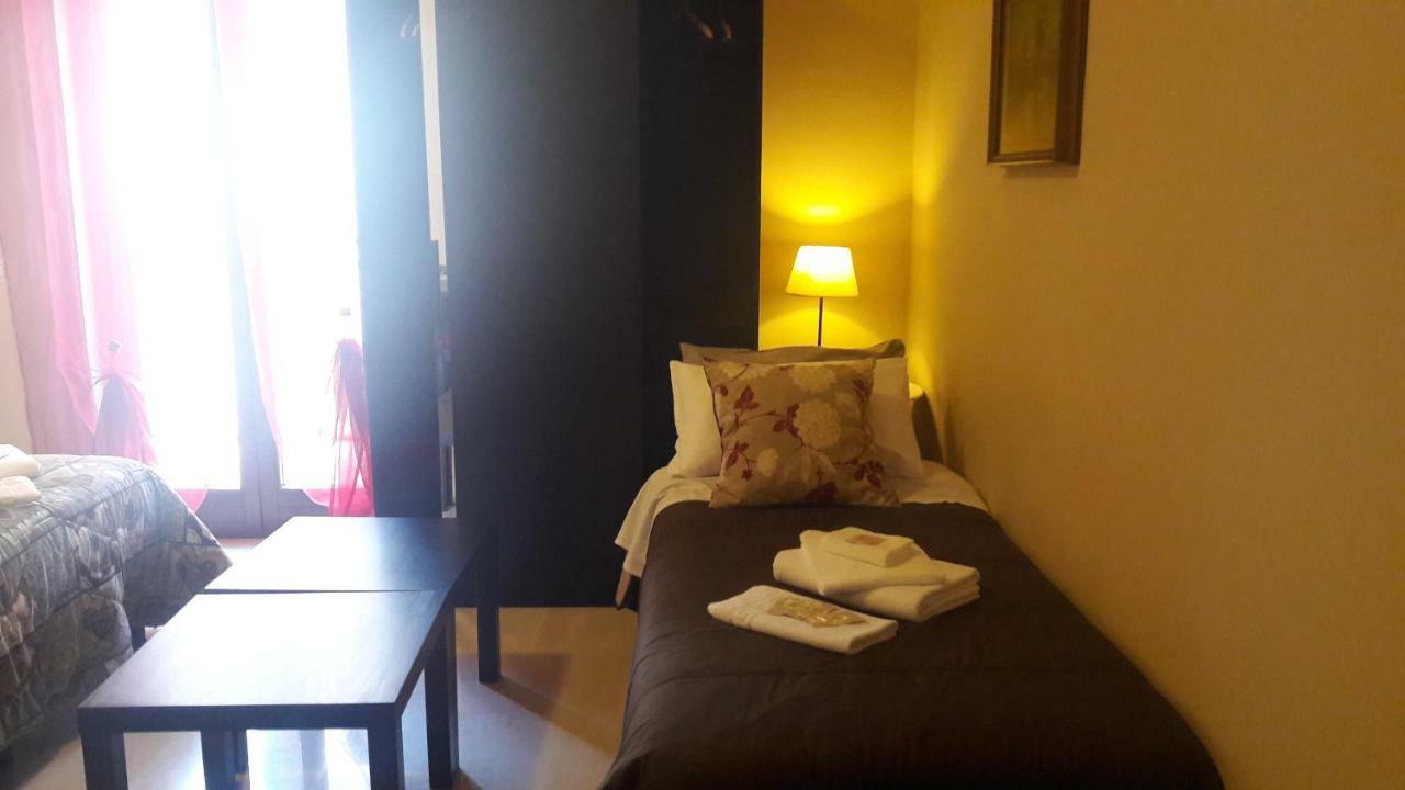 Domus Taranto Unica Sede Hotel Eksteriør billede